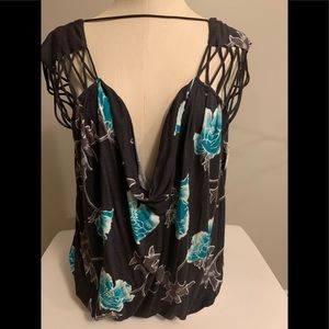 NWT Free People top, SZ Med, Dark Gray-floral